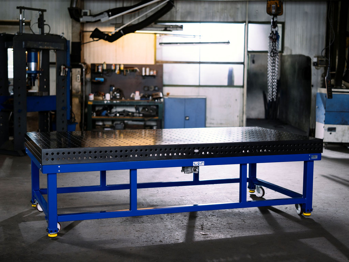 big heigt adjustable welding table with siegmund weld plate high load and casters